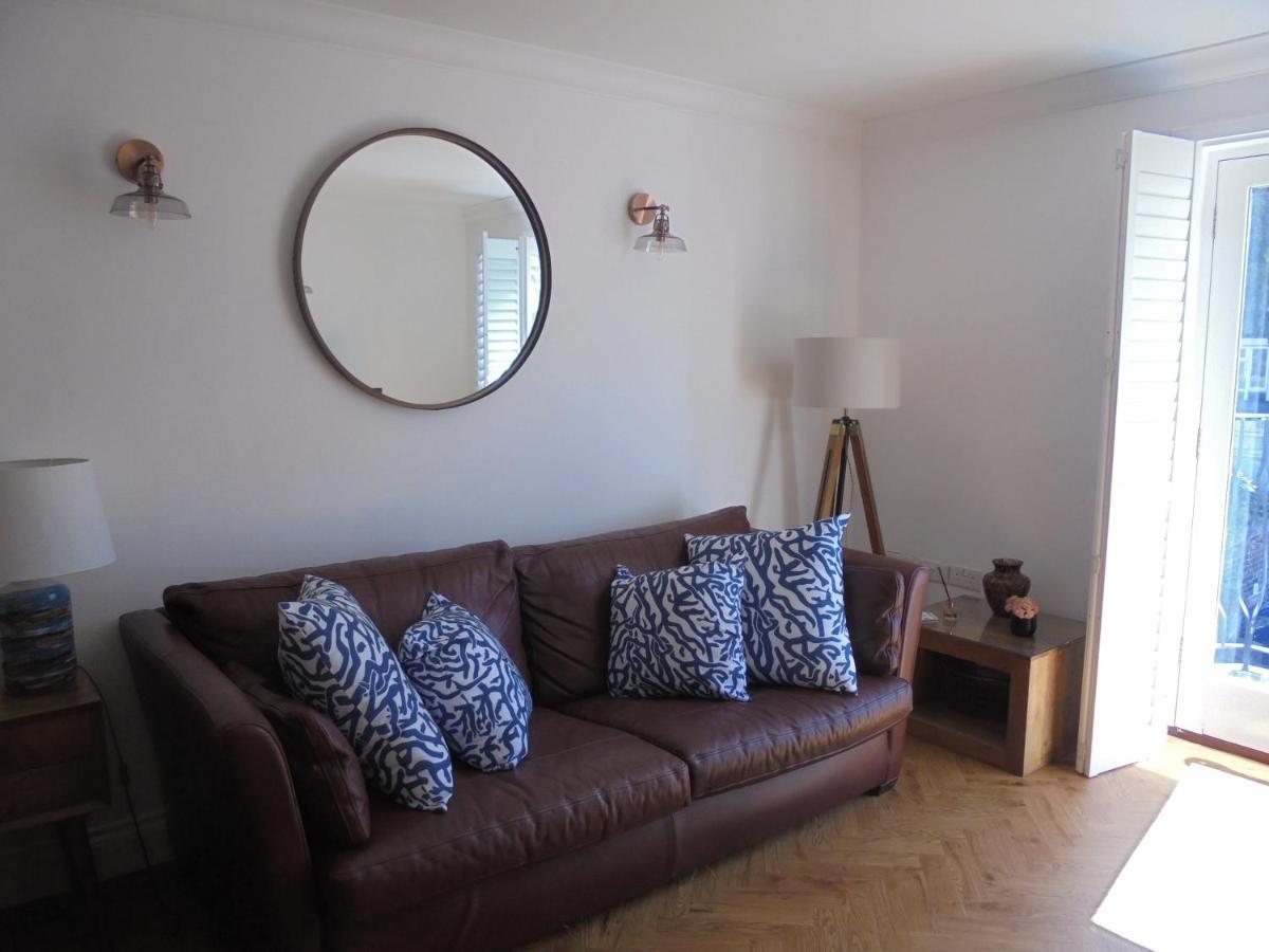 The Beach House Holiday Apartments 이스트본 외부 사진