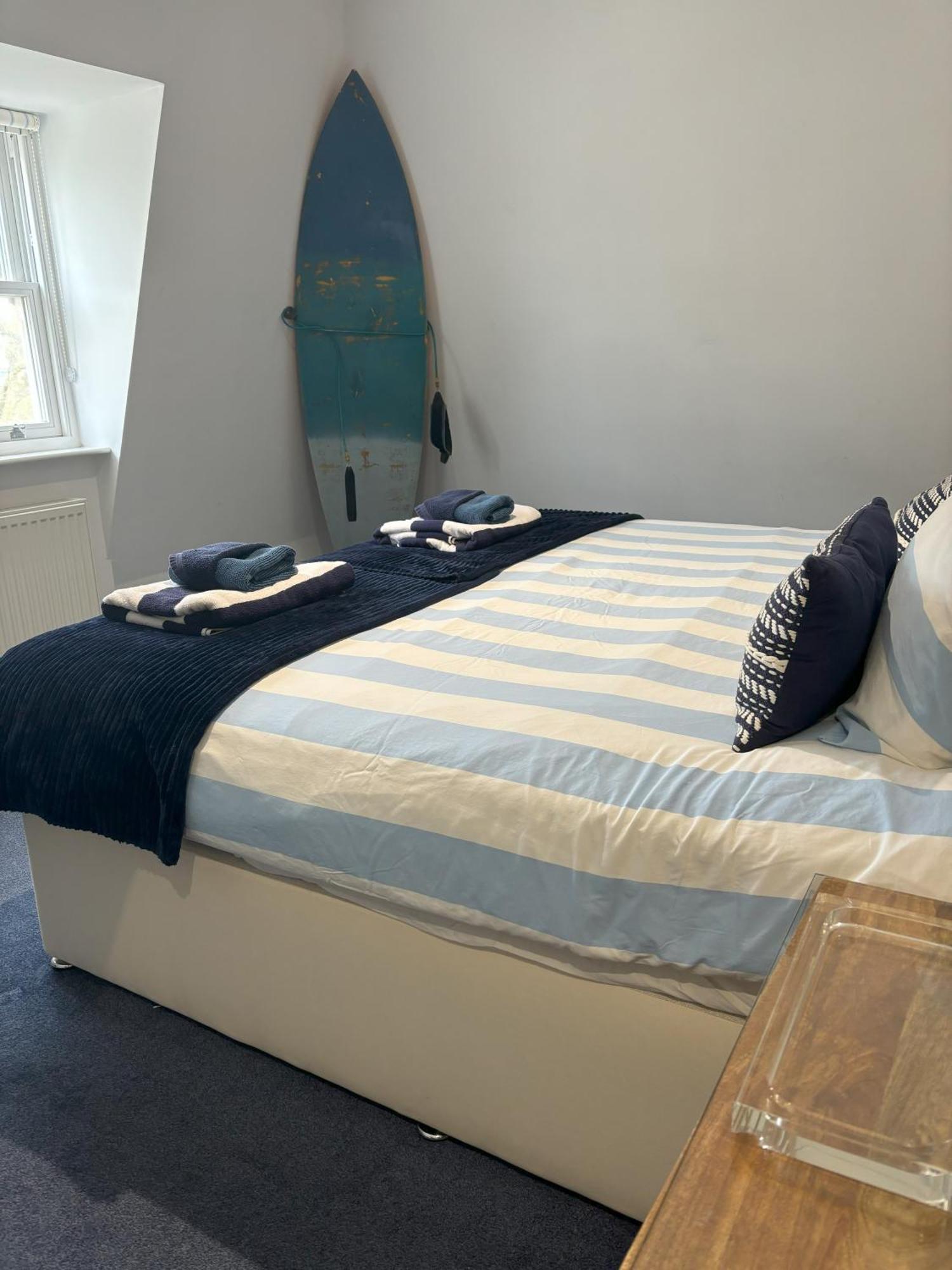 The Beach House Holiday Apartments 이스트본 외부 사진