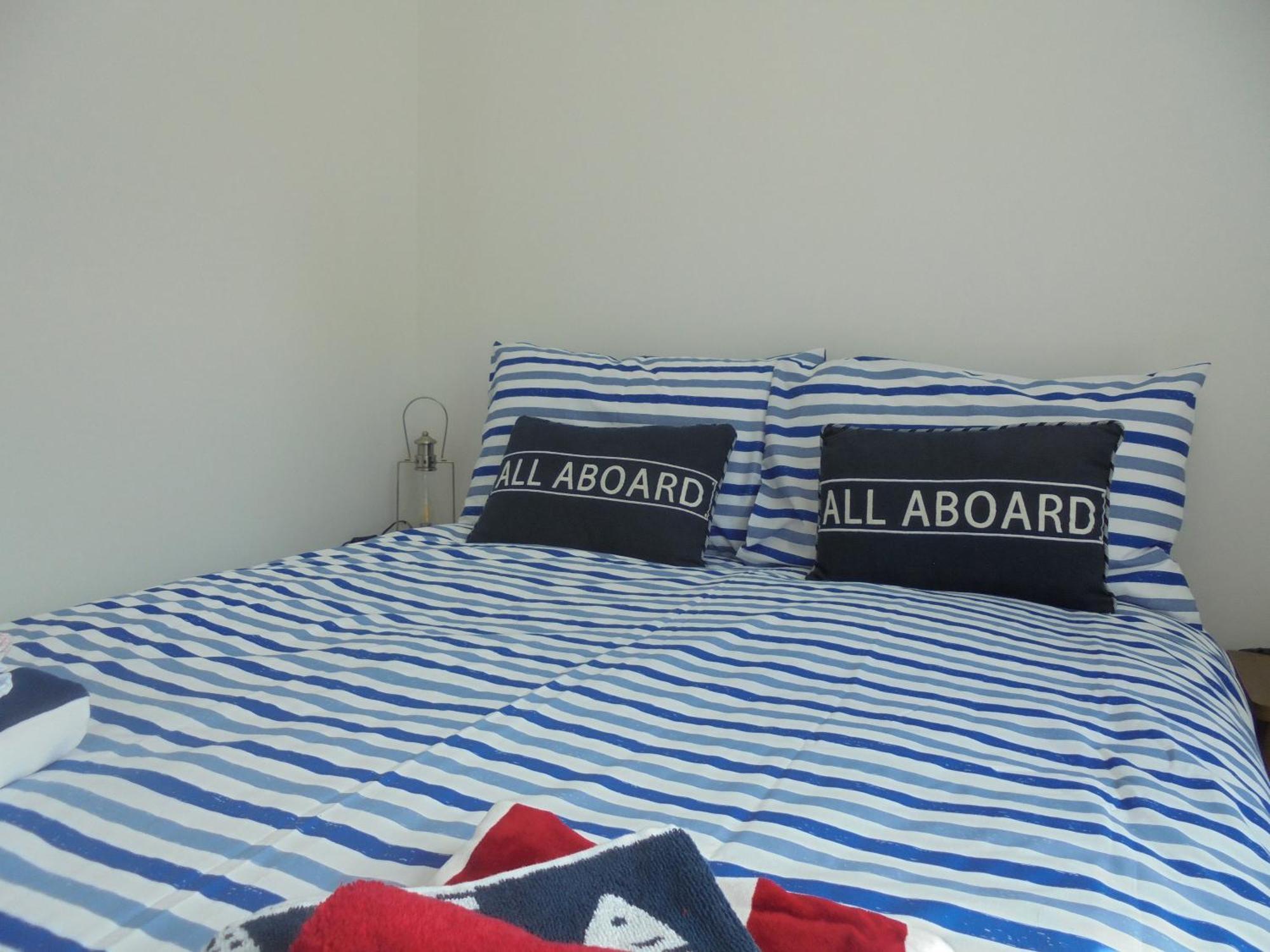 The Beach House Holiday Apartments 이스트본 객실 사진